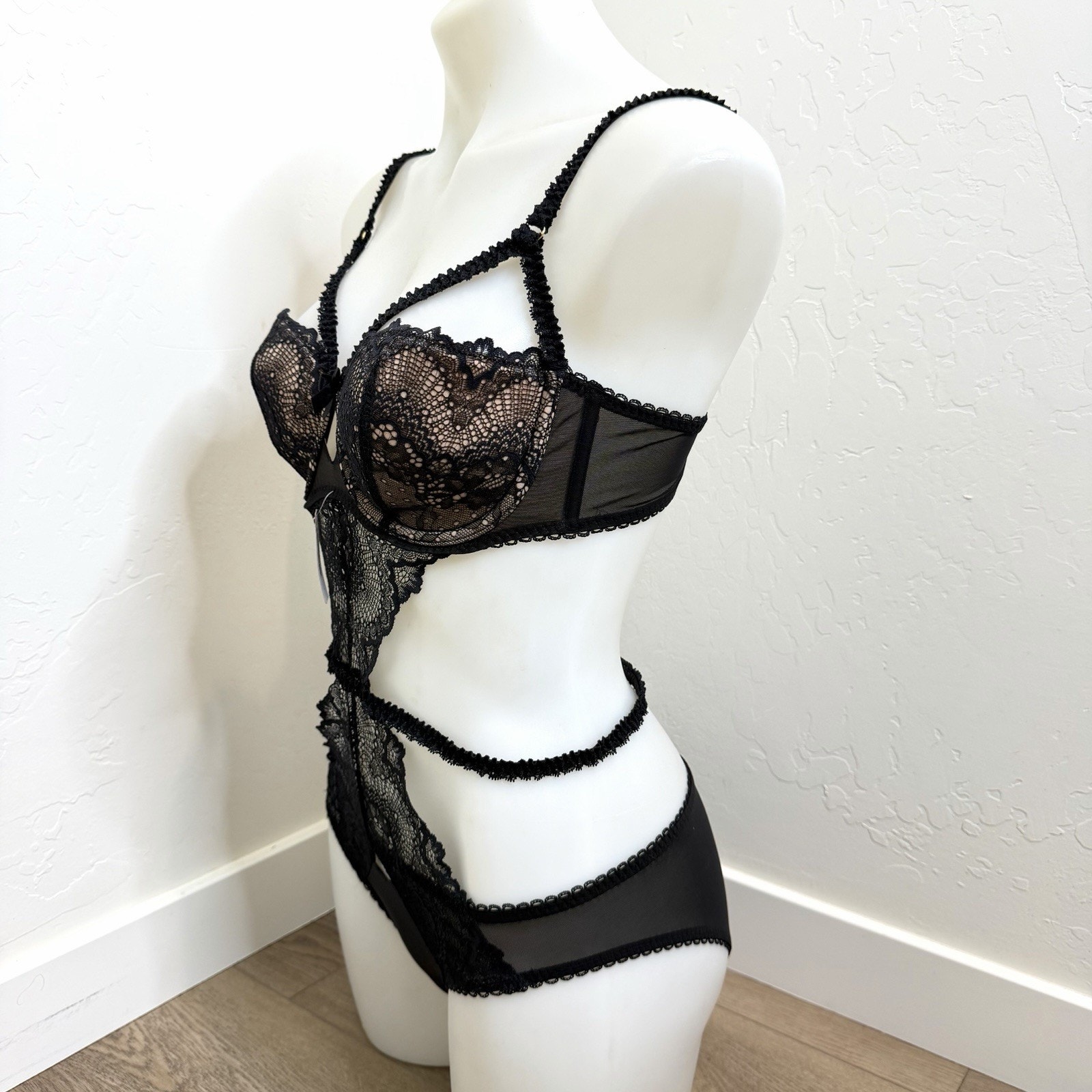 Adore Me Lace Strappy Teddy Lingerie Womens Large Black Underwire — image 2 of 8